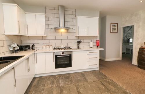 Stanhope Apartment | Knights Corner Stanhope Castle, STANHOPE