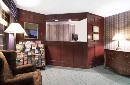 Kingston Hotel | Knights Inn Kingston