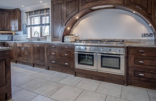 Narberth House | Knights Rest - 4 Bedroom Holiday Home - Princes Gate - Narberth