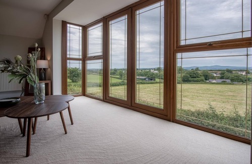 Narberth House | Knights Rest - 4 Bedroom Holiday Home - Princes Gate - Narberth