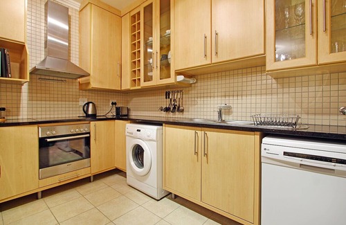 Century City Apartment | Knightsbridge 407 - Three Bedroom Apartment, Sleeps 6