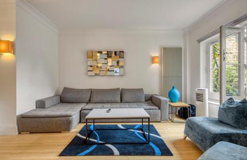 Brompton & Hans Town Apartment | Knightsbridge Harrods 2 Bed 2 Bath with Terrace