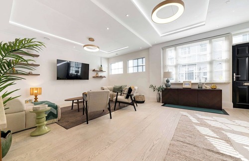 Knightsbridge House | Knightsbridge Mews KM120