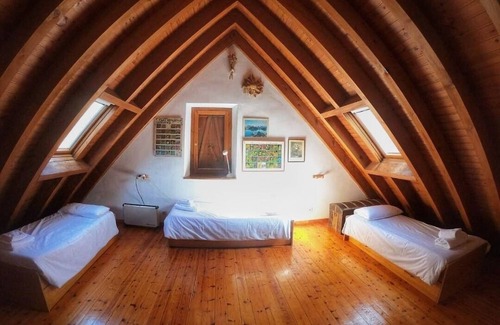 Arties House | KNOCKING AT MOUNTAIN HOUSE IN ARTIES-ARAN BAQUEIRA-VALLEY