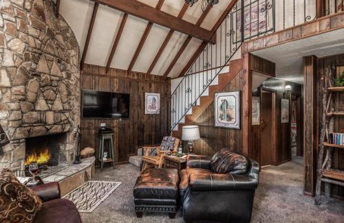 Ruidoso House | Knott Inn