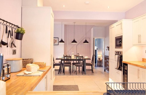 Bakewell House | Knowsley Woodland View