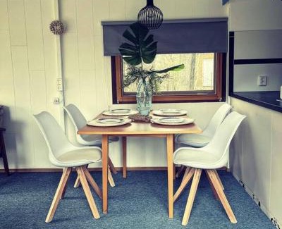 Sint Maartensvlotbrug Ski Chalet | Knus chalet met zwembad en sauna