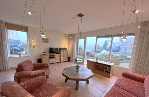 Lemmer House | Knus Vakantiehuis aan het Water met Eigen Aanlegsteiger, Huisdiervriendelijk
