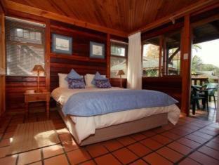 Knysna Apartment | Knysna River Club by First Private Stays