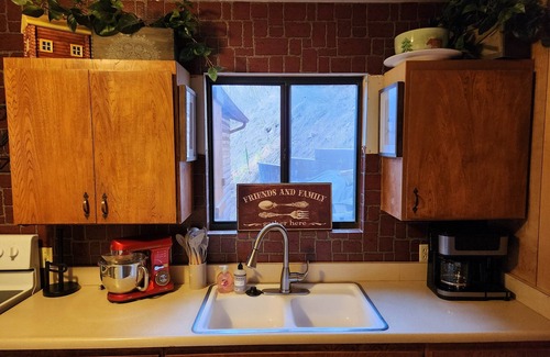 Kohls Ranch Cabin | Kohl's Ranch Creekside Cabin/Fishing, Hiking, Swimming - Adventure Awaits!