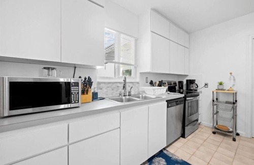 Southwest House | Koi Pond Oasis: Near Beach & Downtown