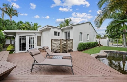 Southwest House | Koi Pond Oasis: Near Beach & Downtown