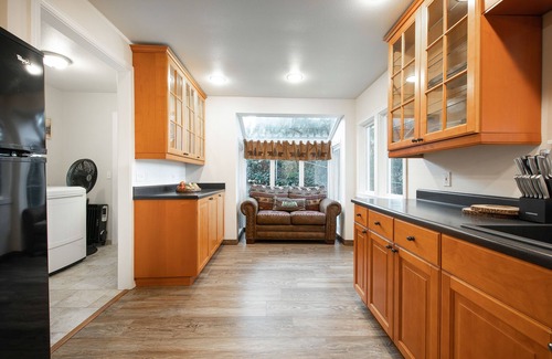 Maple Valley Cabin | Koi Story Cabin