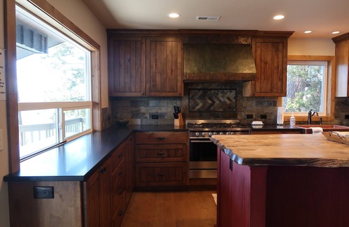 Coeur d'Alene House | Kokanee Bay Beach House Lake Coeur d'Alene!