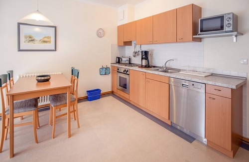 Binz Apartment | Komfort Ferienwohnung mit 1 Schlafzimmer und Terrasse im Erdgeschoss