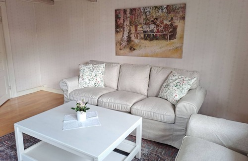 Torsas Municipality House | Komfortables, Familienfreundliches Anwesen in Ruhiger Alleinlage