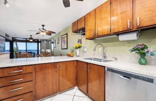 Kailua-Kona Condo | Kona Bali Kai 307 Oceanfront– 2BR/2BA Condo with Panoramic Views