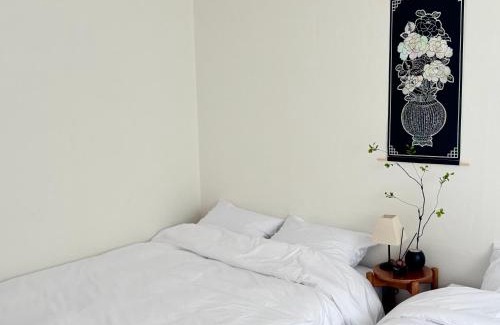 Gueui-dong Apartment | Konkuk Univ 2BR Cozy Apartment near Subway & Han-river