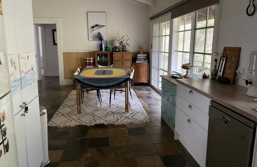 Warburton House | Kookaburra Cabin - your own private hideaway.