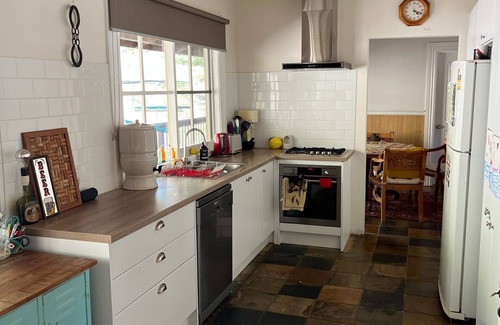 Warburton House | Kookaburra Cabin - your own private hideaway.
