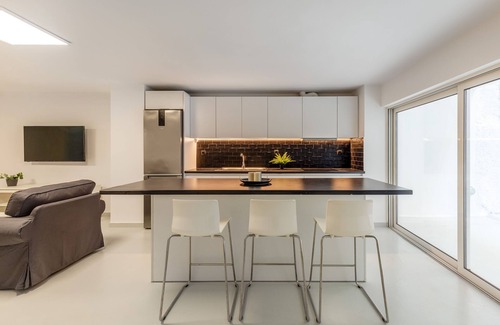 Filopappou Apartment | Kookaki by Zoia Living