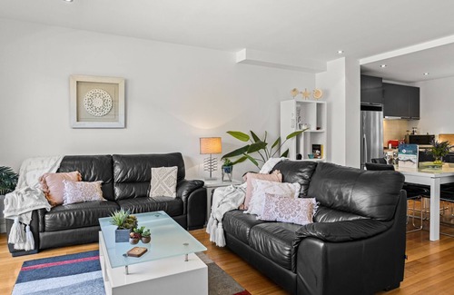 Sorrento Apartment | Koonya Getaway - Modern apartment with the beach at your doorstep