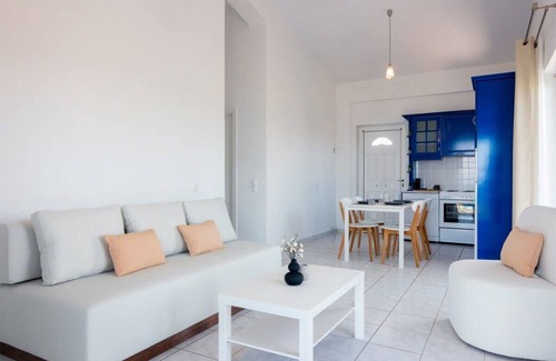 Pylos-Nestoras Apartment | Koroni Xenios Zeus-Seaview Summer Nest