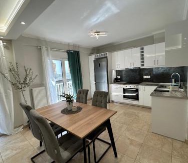 Kinosargous Apartment | Kosmos luxury apartment