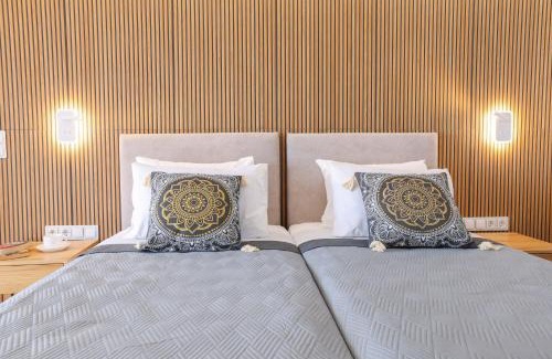 Agios Gordios Apartment | Kostas Beachfront Suite