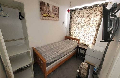 Falconwood and Welling House | Kosy Roomz - Rooms Only