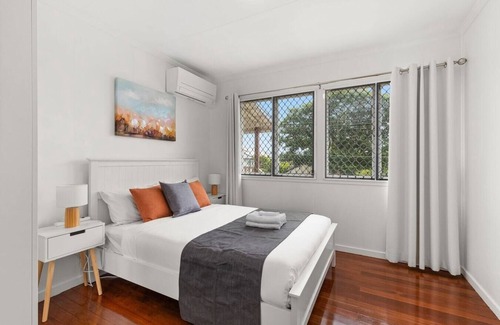 Carindale House | KozyGuru | Carindale | 3 Bedroom Cosy House