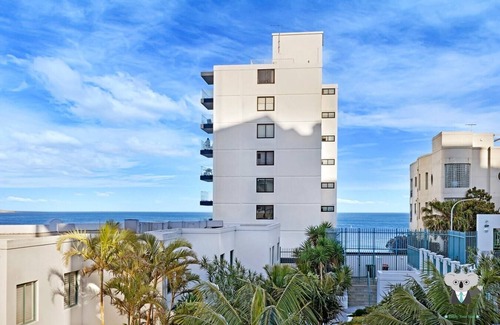 Cronulla Apartment | KozyGuru | Cronulla | 1 Bed Apt next to Beach