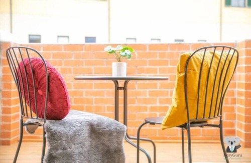 Leichhardt Apartment | KozyGuru | Leichhardt | Cozy 3 Bed Home