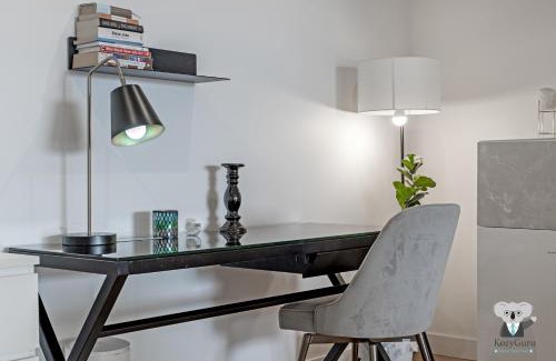 Banksmeadow Apartment | KozyGuru | Pagewood | Besutiful Clean 1Bed Apt