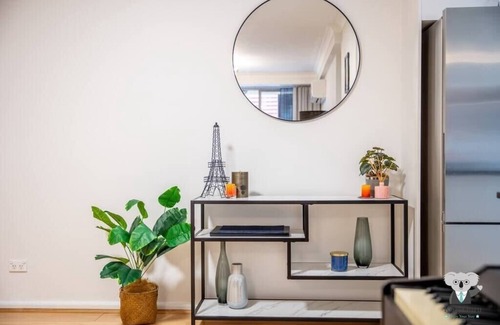 Parramatta Apartment | KozyGuru | Parramatta | 3 Beds APT
