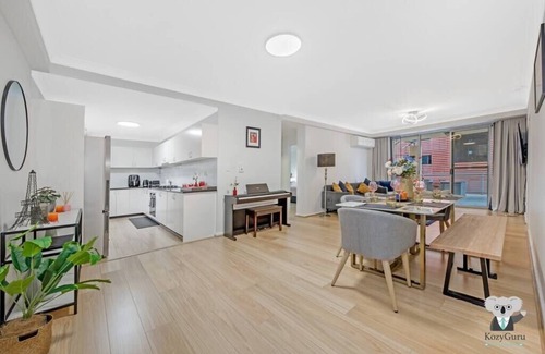 Parramatta Apartment | KozyGuru | Parramatta | 3 Beds APT