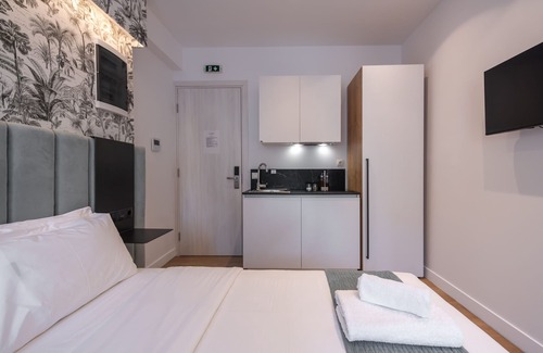 Ampelokipoi Bed & Breakfast | Kriel Suites by LIV Homes 204