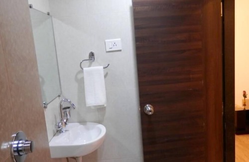 Belapur Hotel | Krishna Avatar Stay Inn