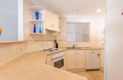 Nelson Bay House | Kristie Court 2 7 Weatherly Cl close to the beach with WiFi