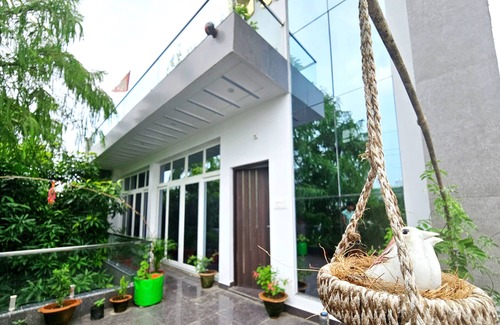Mohangarh Apartment | Kriti : Tranquil Modern Oasis