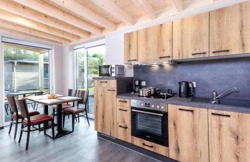 Hallschlag House | Kronenburger Comfort Bungalow