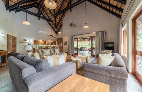Hazyview Apartment | Kruger Park Lodge Unit No 441 with Private Pool