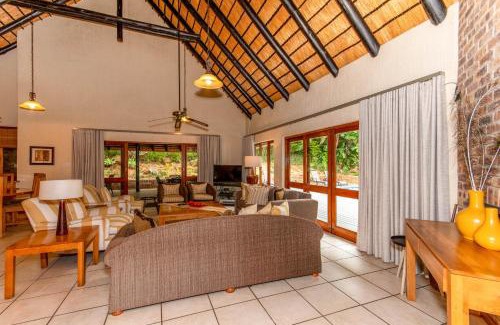 Hazyview Apartment | Kruger Park Lodge Unit No 441 with Private Pool