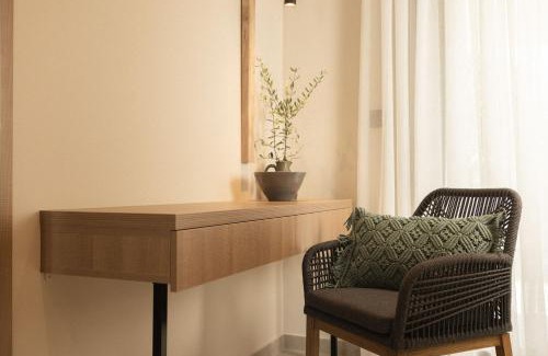 Psarou Apartment | krystalia's luxury studio1