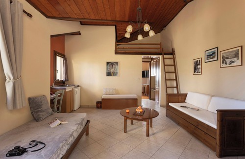 Lake Plastiras Hotel | Ktima Alonaki