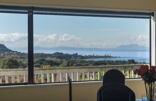 Omori House | Kuharua Lakeviews- Omori Holiday Home