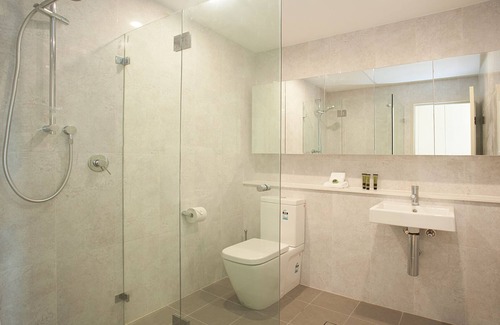 Crows Nest Apartment | KULA - Premium Two Bed Apartment