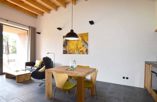 Altenkrempe Apartment | Kultur Gut Hasselburg Eschenbach 2er Fewo