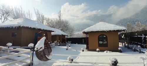 Brein Apartment | Kulube cottages and restaurant