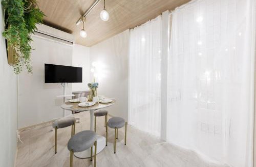 Nanbasennichimae Apartment | Kuromon Central Self Inn 201 KI21